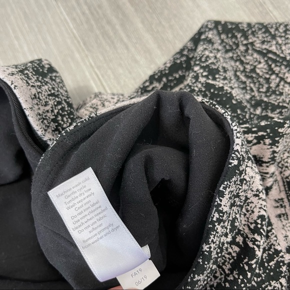 Athleta Women's Printed Elation Glades 7/8 Legging High Waisted Black Taupe M - Picture 11 of 16